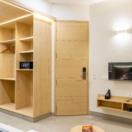 Iris Suites バンガロール エクステリア 写真